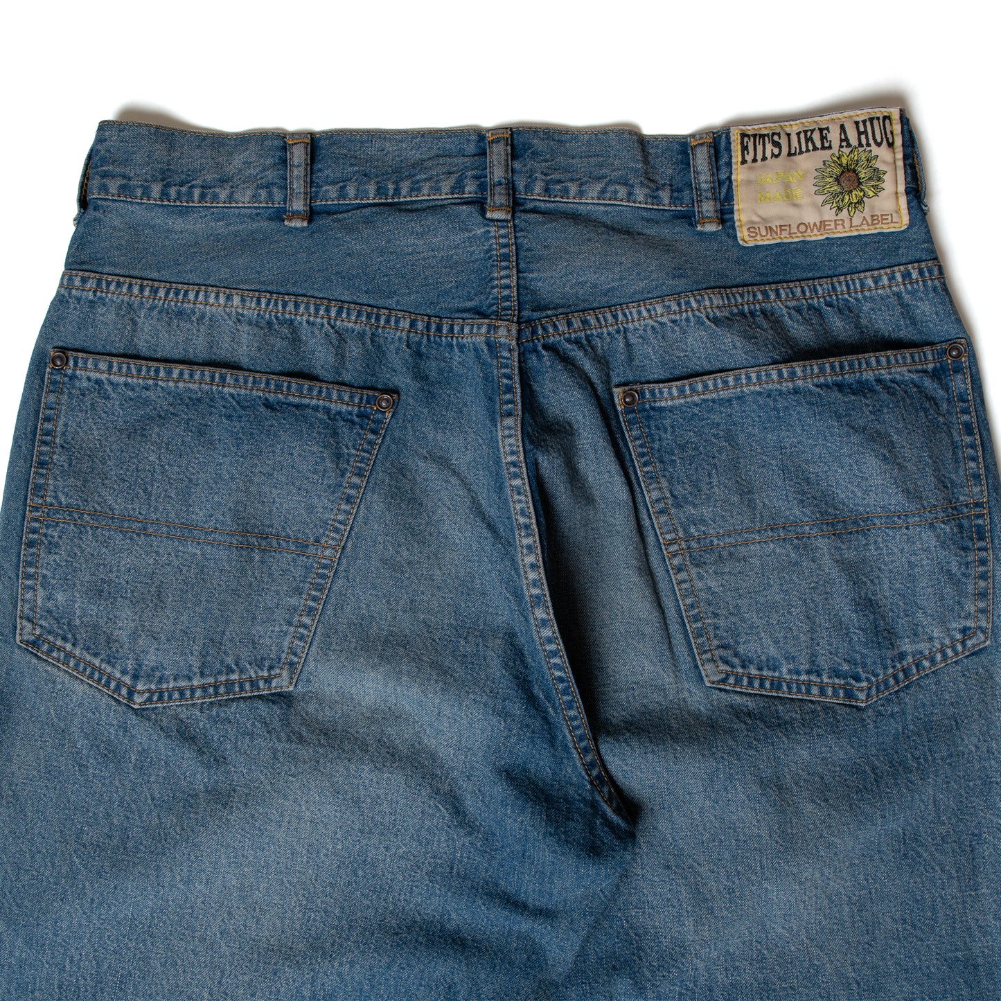 Fit's Like A Hug Jeans (Used Wash)