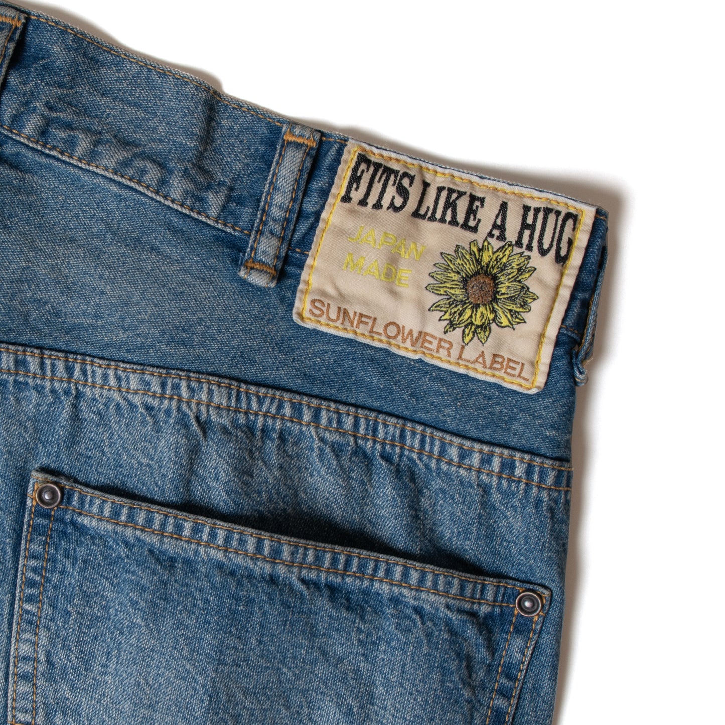 Fit's Like A Hug Jeans (Used Wash)